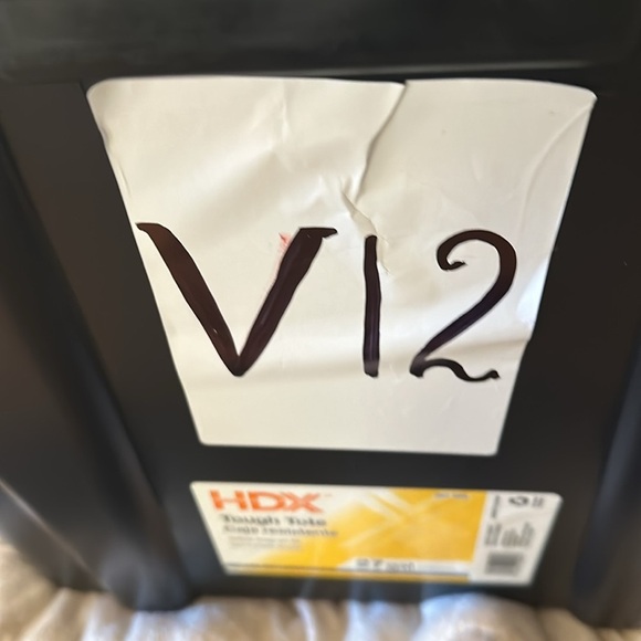 - Larry Levine stretch layered black skirt - Picture 8 of 8